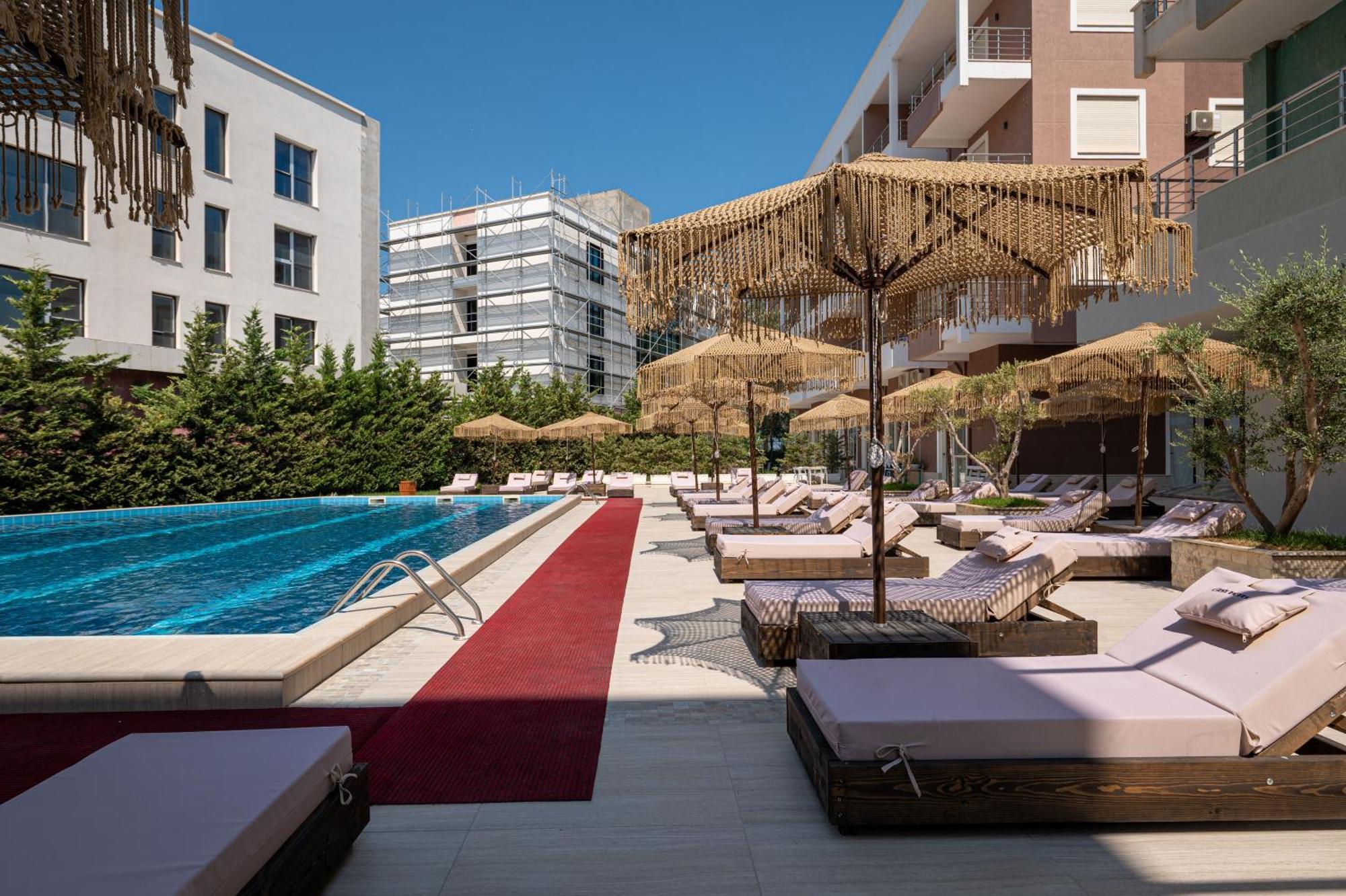 Gest Hotel Radhimë Exterior foto